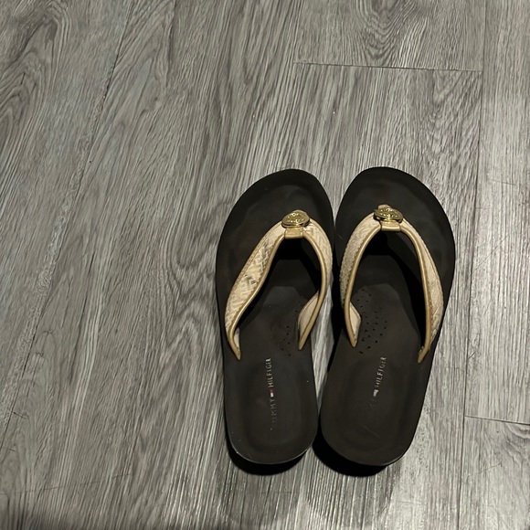 Tommy Hilfiger Shoes - Preloved women’s sandals in good condition